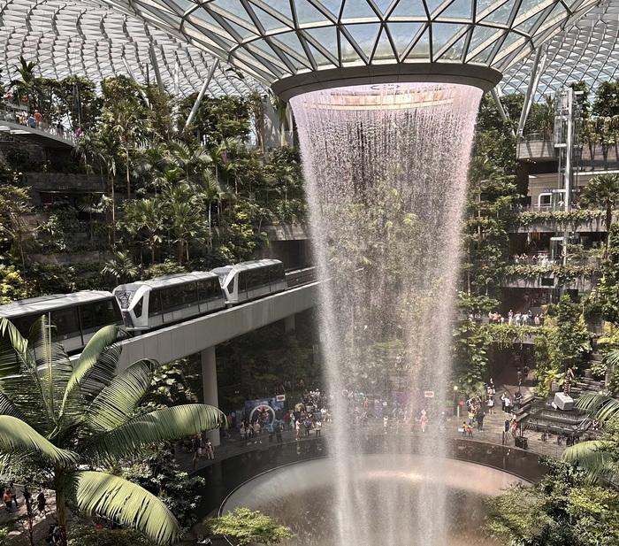 Free HTML5 Bootstrap Template by FreeHTML5.co